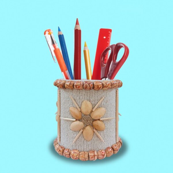 Handmade Cardboard-Rope-Based Regular Pen Stand