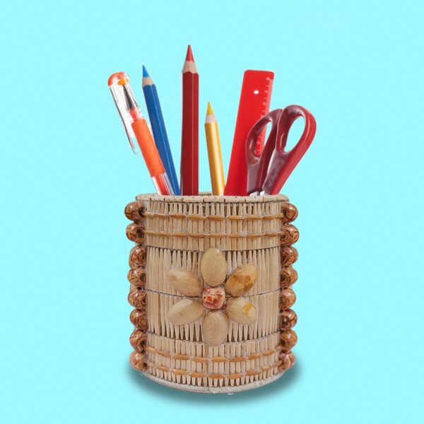 Handmade Cardboard-Stick-Based Regular Pen Stand